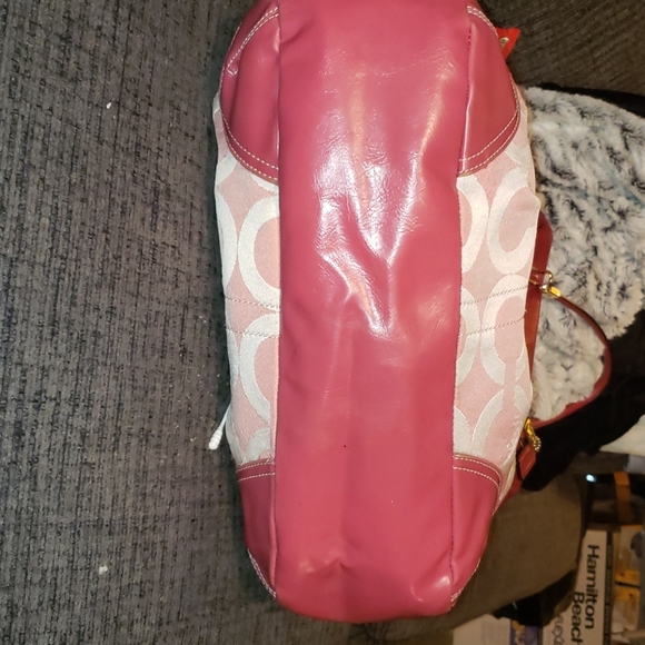 Pink Coach purse - Picture 6 of 8